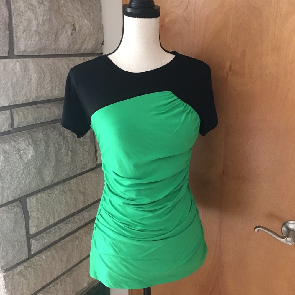 Great, versatile top. NWOT